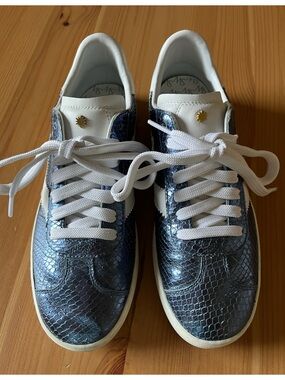 Stuart Weitzman Daryl snake Embossed sneakers